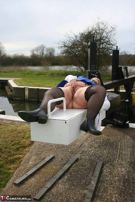 TAC Amateurs are excited to present you with a picture gallery showcasing Lexie Cummings xxx gallery 271061