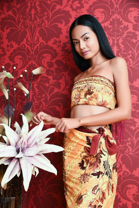 Joymii pleased to share with you a free gallery with appealing miss in sex scene